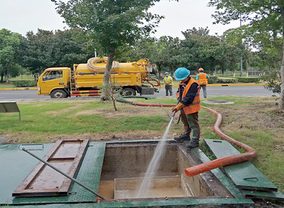 三道镇化油池清理